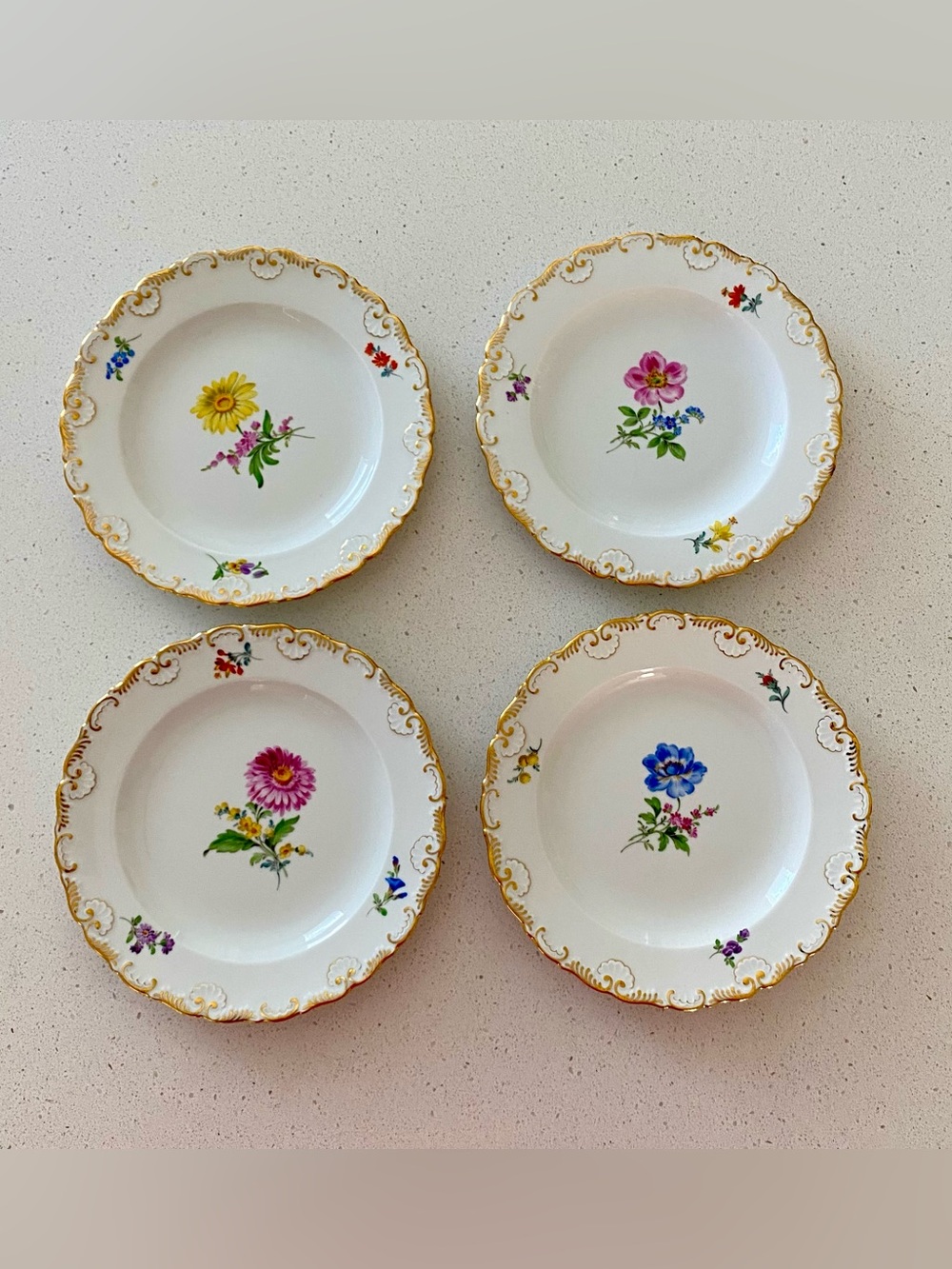 Hand-painted Meissen porcelain flat plate